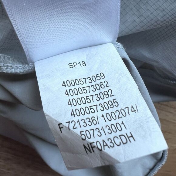 The North Face Flight better than naked vest size Medium white grey Lightweight - Picture 5 of 5